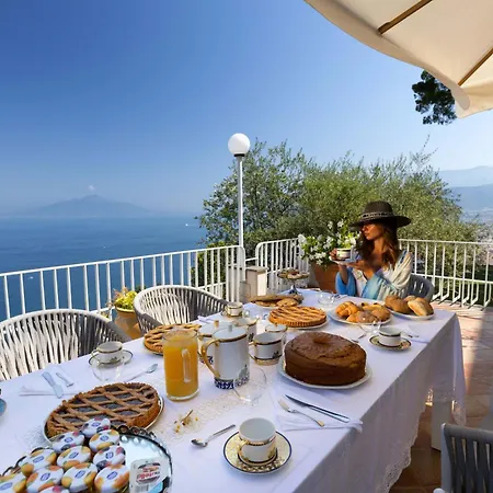 - Giada Villa