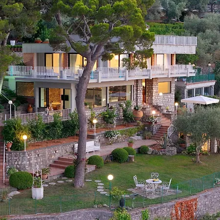 - Giada Villa Sorrento